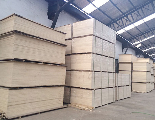 How to Choose the Right Wood for Precision Die Making