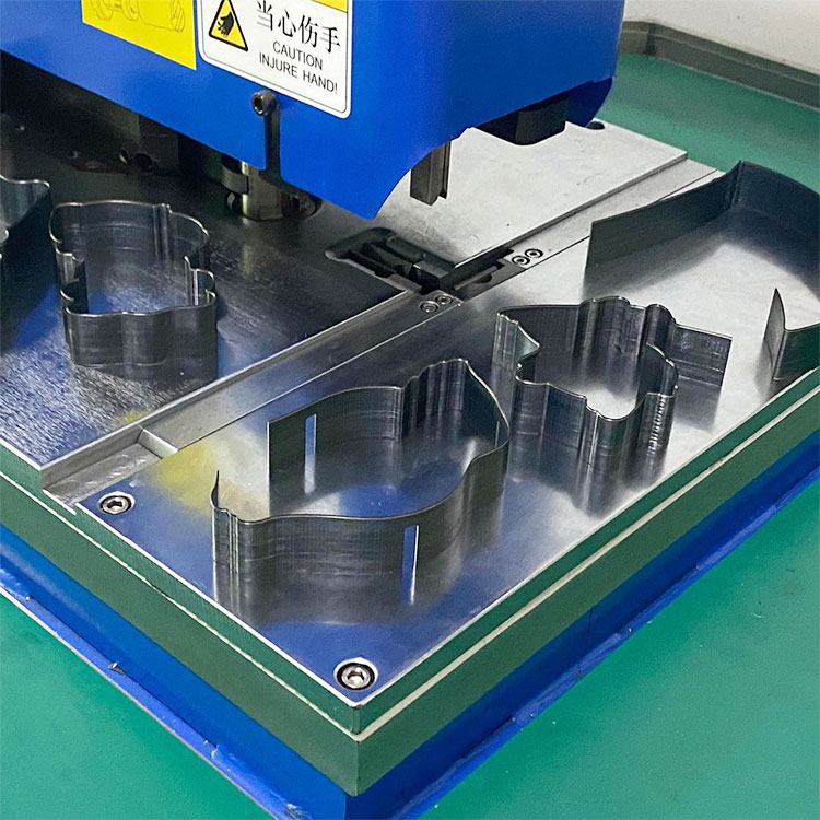 Upgrade Your Die-Making Factory with YITAI Auto Bending Machine